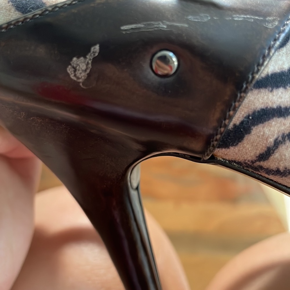 Heels - Picture 6 of 6